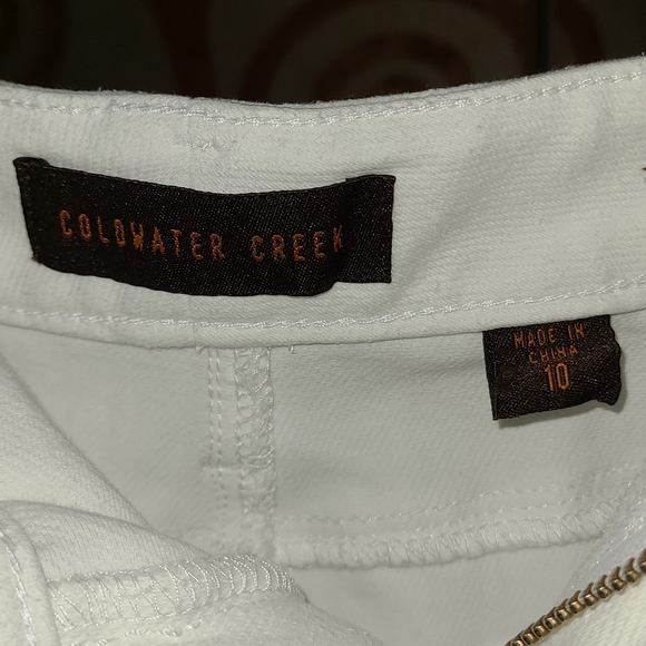 Coldwater Creek white denim 4% spandex - Picture 2 of 4